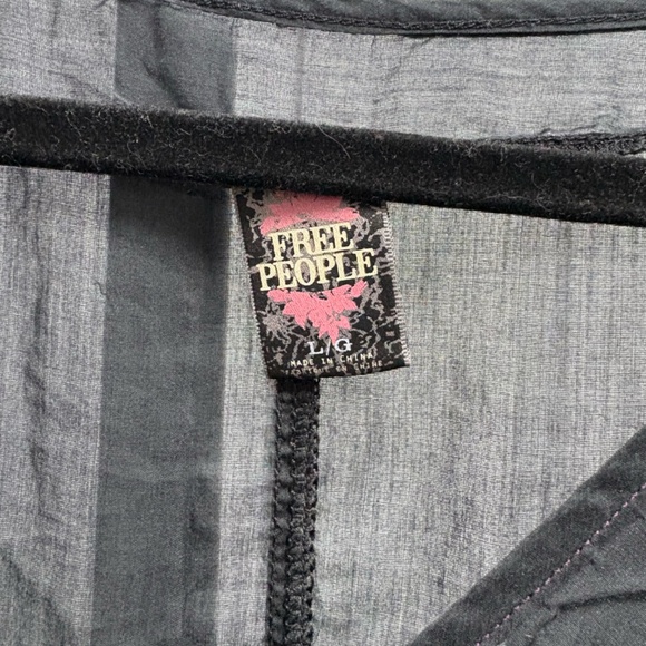 Free People Woven Sheer Sweater Size L - Picture 2 of 4